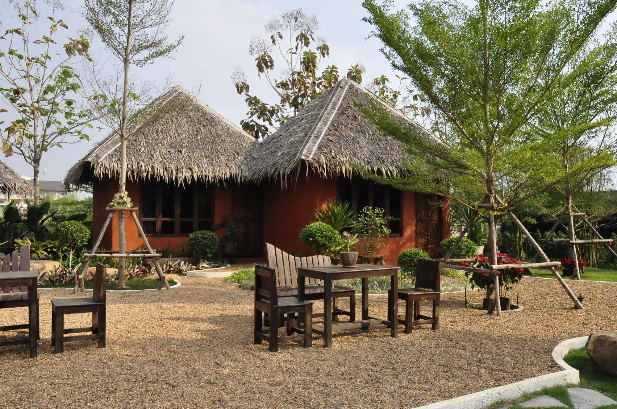 The Charm Boutique Resort Khon Kaen Exterior foto